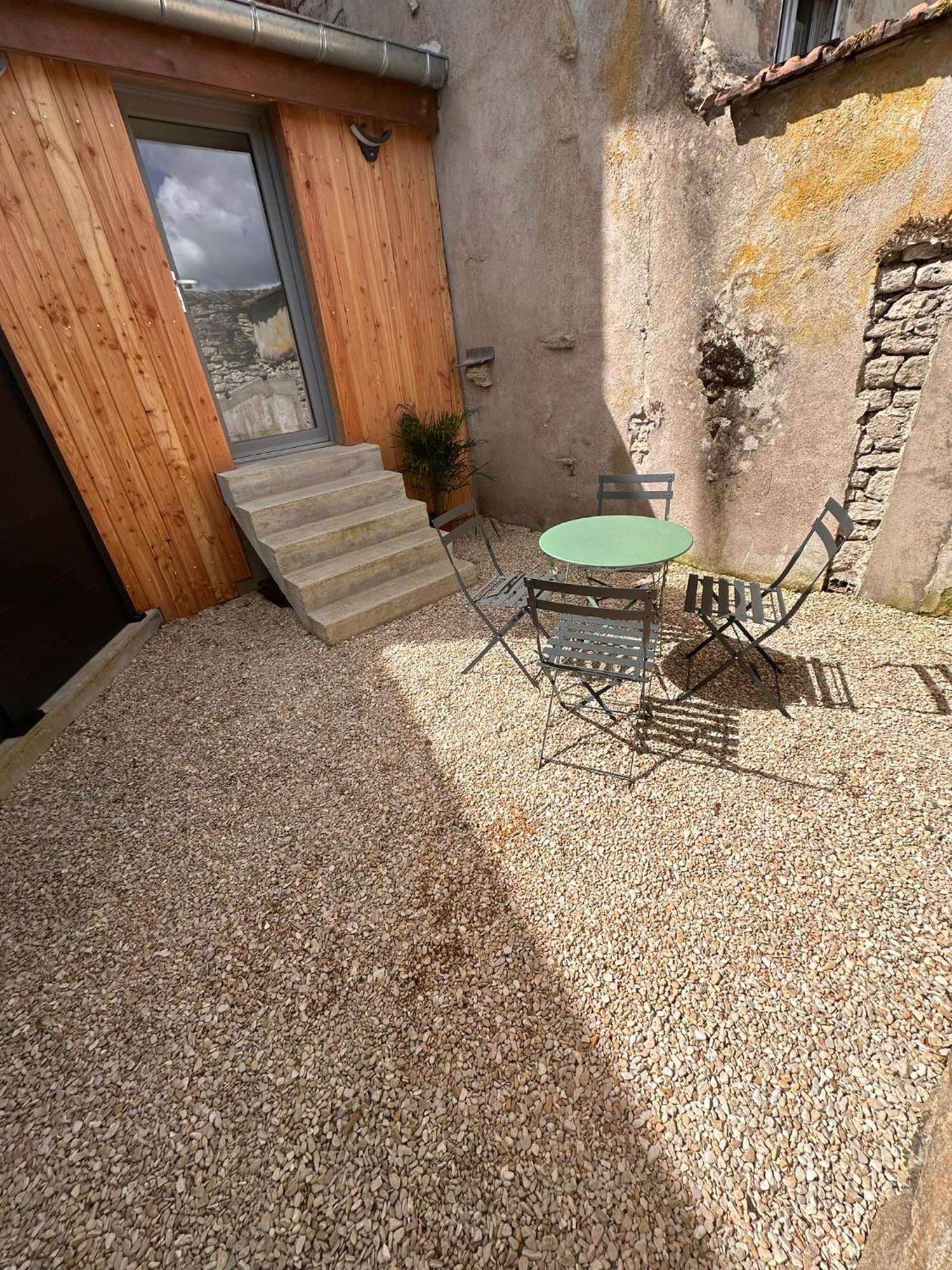 Les Remparts Apartman Langres Kültér fotó